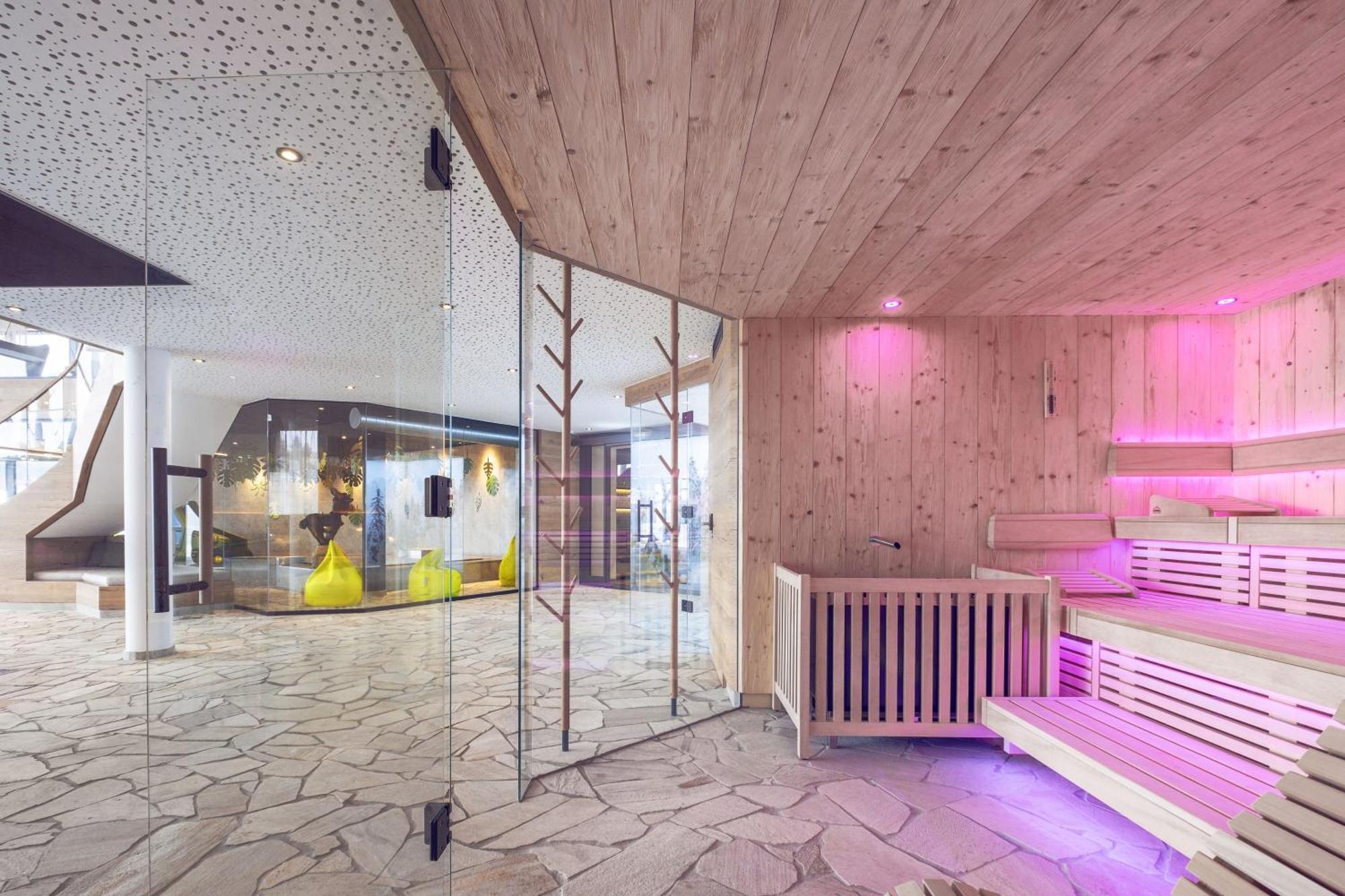 Wellness & Naturhotel Tonihof 랑도르프 외부 사진
